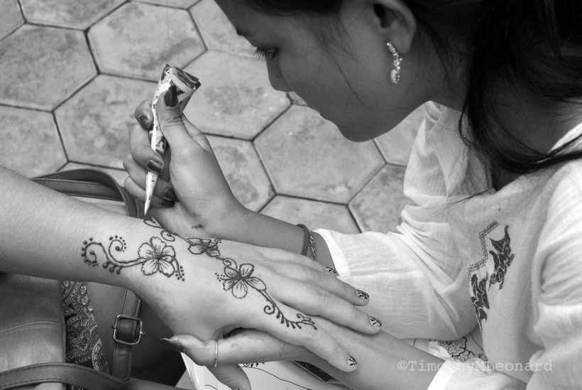 henna hands2.jpg