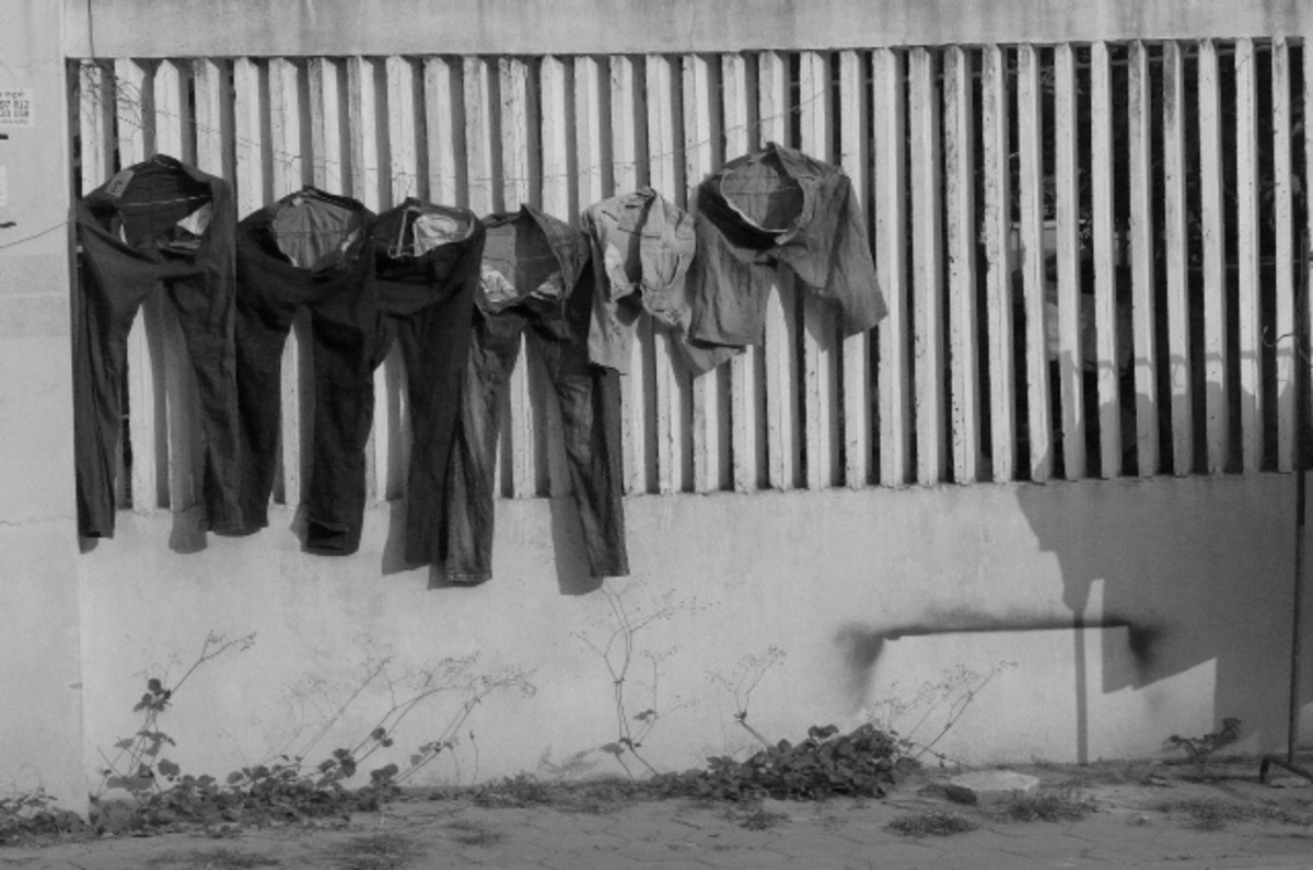 laundry wall.jpg