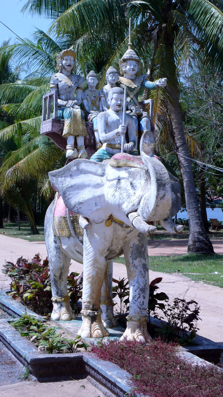 elephant statue.jpg