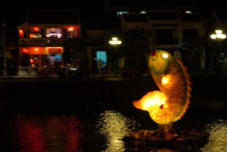 jumping fish night light.jpg