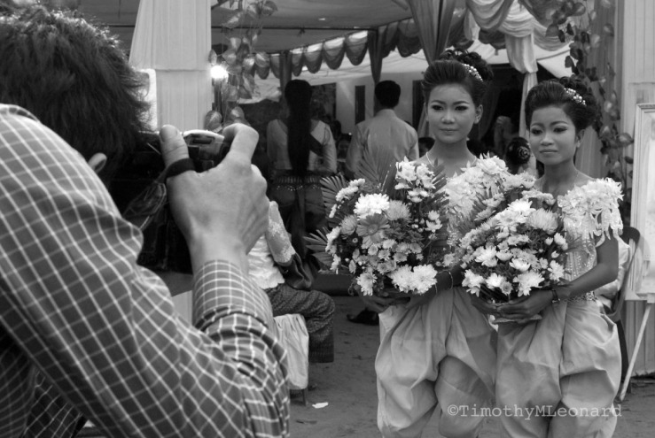 photographer wedding girls.jpg