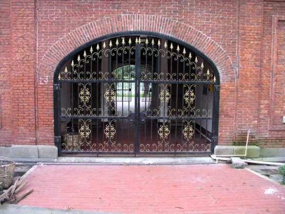 wrought iron gate.jpg